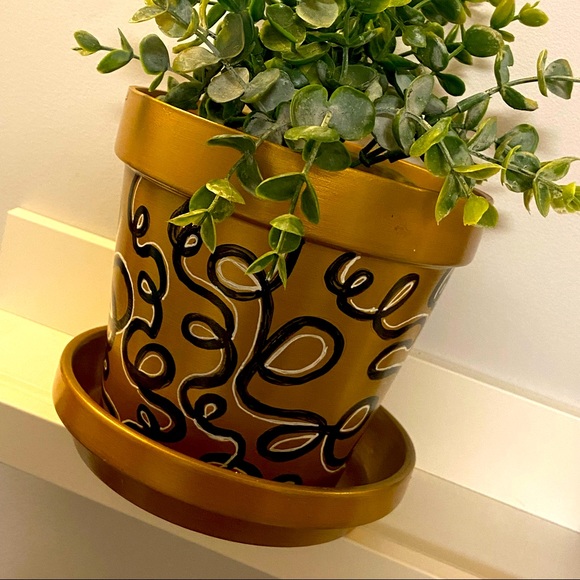 Flower Pots-Handpainted(Terra Cotta) - Picture 2 of 2